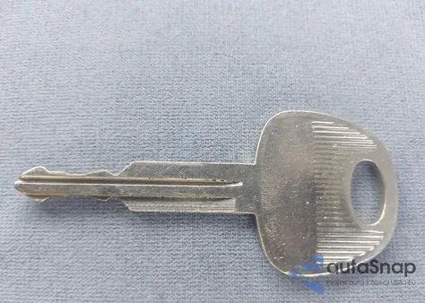 2000 Hyundai Elantra Gls from USA, damaged, VIN KMHJF35F7YU032896